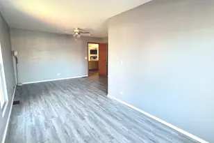 529 N Ravine Dr, Round Lake Park, IL 60073 - Photo 15