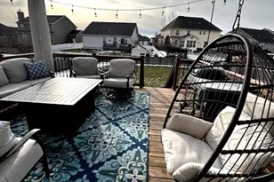 882 N Carly Cir, Yorkville, IL 60560 - Photo 19