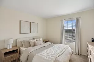 882 N Carly Cir, Yorkville, IL 60560 - Photo 15