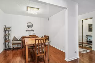 101 Old Oak Dr, Buffalo Grove, IL 60089 - Photo 11