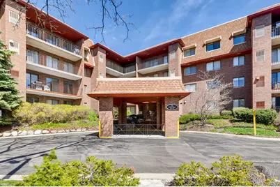 101 Old Oak Drive #305, Buffalo Grove, IL 60089 - Photo 1