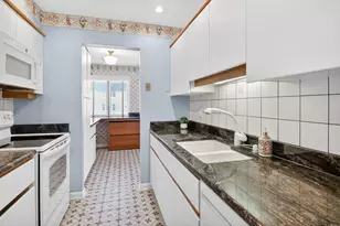 907 Curtiss St, Downers Grove, IL 60515 - Photo 7