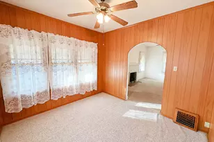 1126 E Main St, Streator, IL 61364 - Photo 7