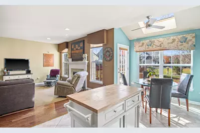 1146 Falcon Ridge Drive, Elgin, IL 60124 - Photo 11