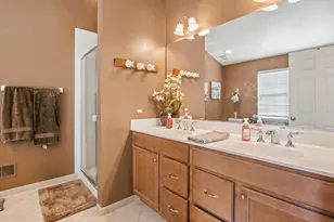 1146 Falcon Ridge Dr, Elgin, IL 60124 - Photo 19