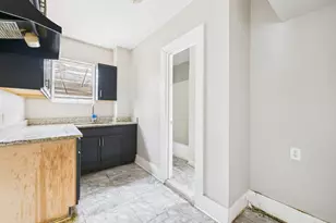 11540 S Yale Ave, Chicago, IL 60628 - Photo 11