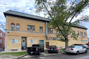 4808 W Barry Ave, Chicago, IL 60641 - Photo 1