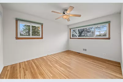 1804 E Euclid Avenue, Arlington Heights, IL 60004 - Photo 11