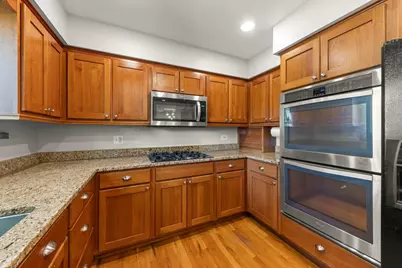 10S160 Alma Lane, Naperville, IL 60564 - Photo 3