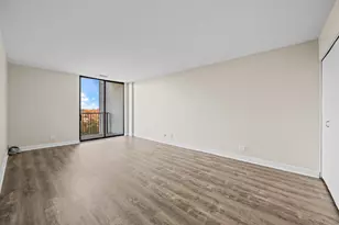 190 S Wood Dale Rd, Wood Dale, IL 60191 - Photo 13