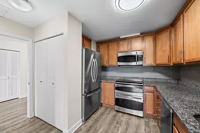 190 S Wood Dale Road #704, Wood Dale, IL 60191 - Photo 7