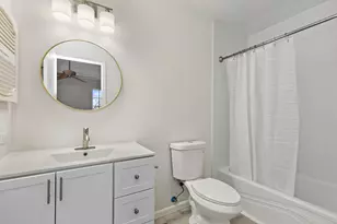 1113 Regency Ct, Schaumburg, IL 60193 - Photo 17