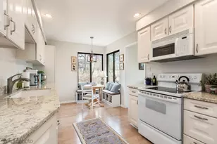 347 Hickory Ln, Lake Barrington, IL 60010 - Photo 13