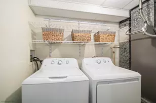 347 Hickory Ln, Lake Barrington, IL 60010 - Photo 19