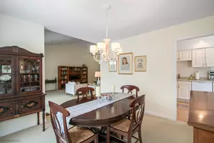 347 Hickory Ln, Lake Barrington, IL 60010 - Photo 9