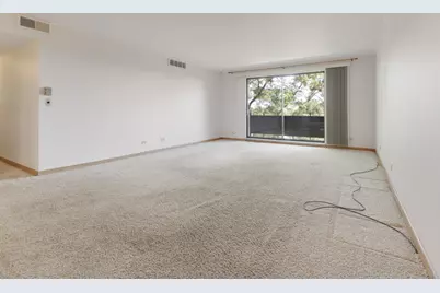 700 Wellington Avenue #419, Elk Grove Village, IL 60007 - Photo 3