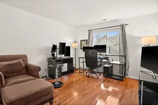 6131 Canterbury Ln, Hoffman Estates, IL 60192 - Photo 11