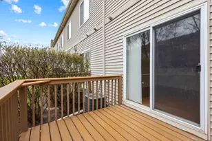 6131 Canterbury Ln, Hoffman Estates, IL 60192 - Photo 21