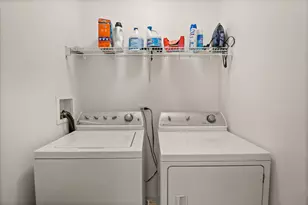 6131 Canterbury Ln, Hoffman Estates, IL 60192 - Photo 19