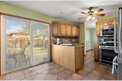 17759 Maple Street, Lansing, IL 60438 - Photo 7