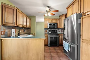 17759 Maple St, Lansing, IL 60438 - Photo 9