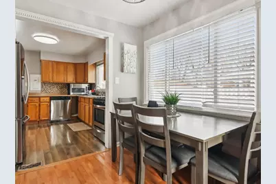 2124 Halsey Drive, Des Plaines, IL 60018 - Photo 9