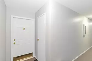 1337 E Wyndham Cir, Palatine, IL 60074 - Photo 3