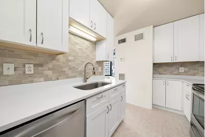 401 E Ontario Street #2409, Chicago, IL 60611 - Photo 11