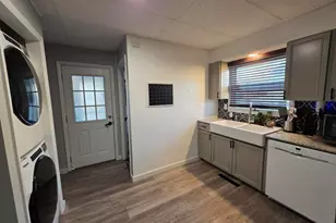 1431 Spruce St, Quincy, IL 62301 - Photo 11