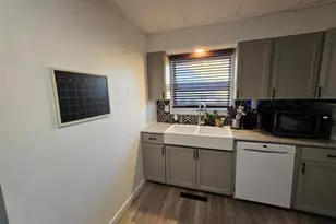 1431 Spruce St, Quincy, IL 62301 - Photo 13