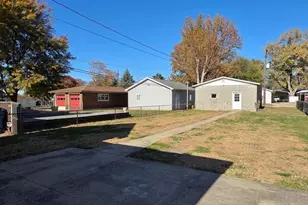 1431 Spruce St, Quincy, IL 62301 - Photo 29