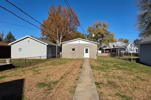 1431 Spruce St, Quincy, IL 62301 - Photo 29