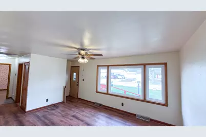 1116 Eastview Drive, Paxton, IL 60957 - Photo 3