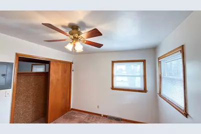 1116 Eastview Drive, Paxton, IL 60957 - Photo 5