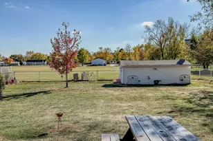 1116 Eastview Dr, Paxton, IL 60957 - Photo 17