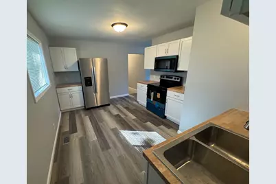 1516 N Mattis Avenue, Champaign, IL 61821 - Photo 3