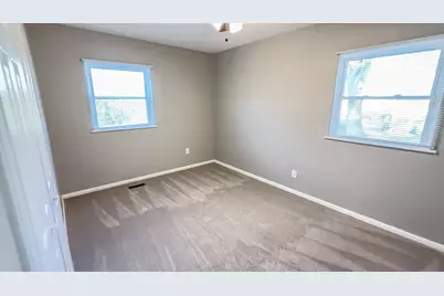 3334 Ridgewood Drive, Champaign, IL 61821 - Photo 7