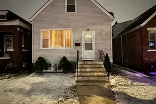3945 W 55th Pl, Chicago, IL 60629 - Photo 1