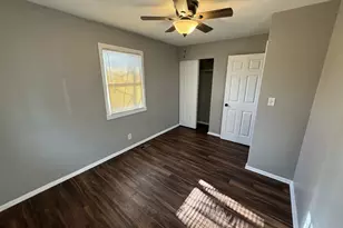 1315 Williamsburg Dr, Champaign, IL 61821 - Photo 13