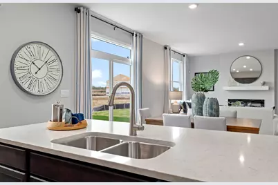 978 Garnet Lane, Montgomery, IL 60538 - Photo 5