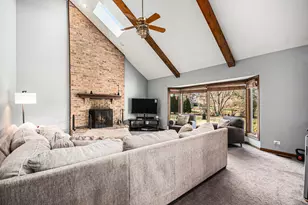 3942 Broadmoor Cir, Naperville, IL 60564 - Photo 3