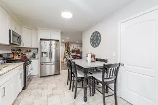 12298 W Paddock Ave, Beach Park, IL 60087 - Photo 7