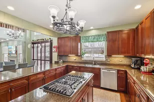 2930 Kelly Dr, Elgin, IL 60124 - Photo 15