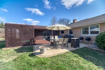 6 Meadowood Drive, Oak Brook, IL 60523 - Photo 35