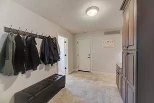 6 Meadowood Dr, Oak Brook, IL 60523 - Photo 29