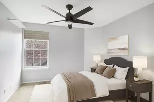 1941 Quaker Hollow Ln, Streamwood, IL 60107 - Photo 5