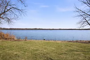 720 South St, Barrington, IL 60010 - Photo 5