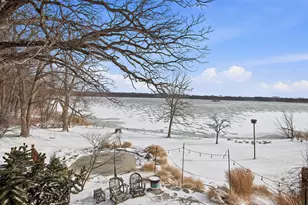 720 South St, Barrington, IL 60010 - Photo 3