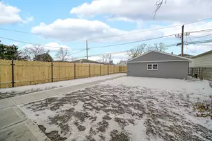2130 N 74th Ct, Elmwood Park, IL 60707 - Photo 23