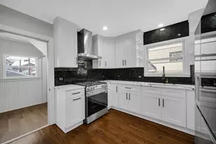 2130 N 74th Ct, Elmwood Park, IL 60707 - Photo 11